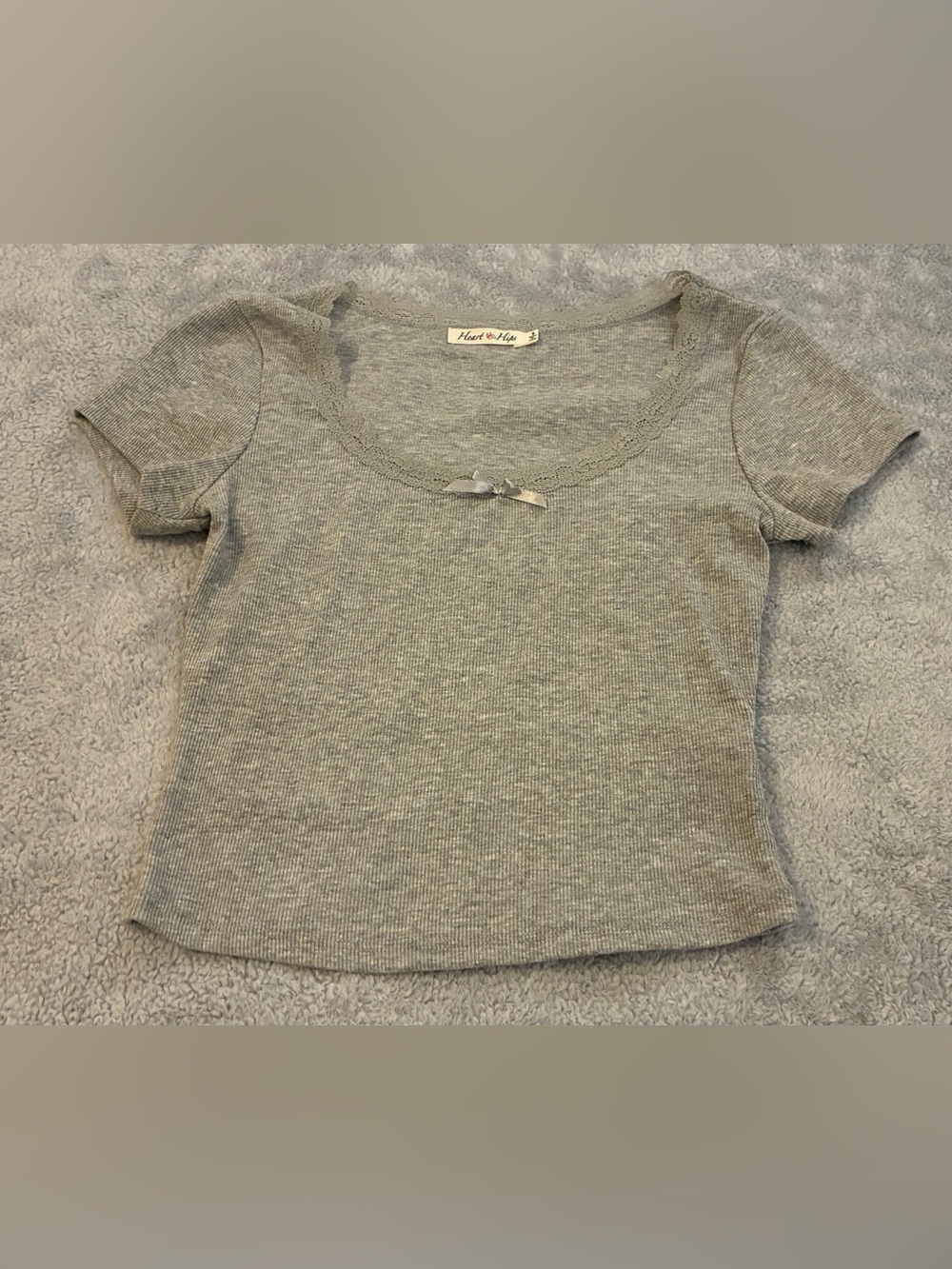 Gray Heart Hips Brand Ribbed Scoop Neck Women's Top Size Small